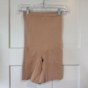 Spanx High Waisted Mid Thigh Shapewear Shorts Nude Beige SS1915 Mens Size Medium